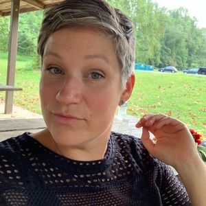 Meet your Posher, Christine